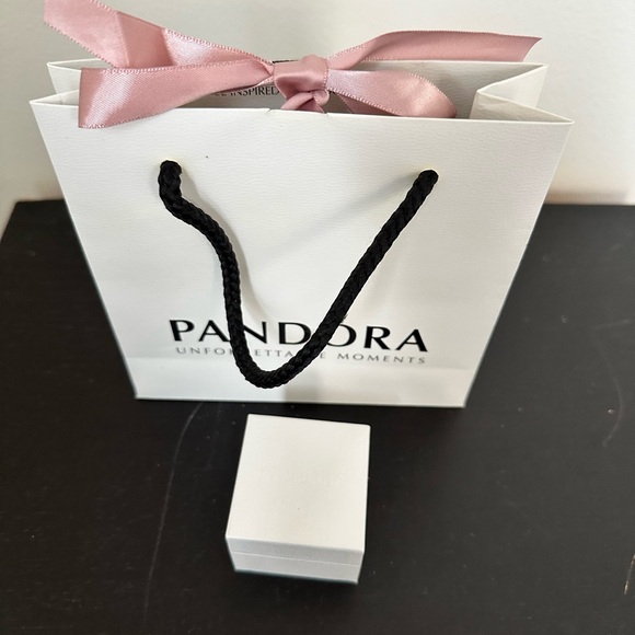 Pandora charm empty box with a paper Pandoras bag with a pink bow - Picture 2 of 3